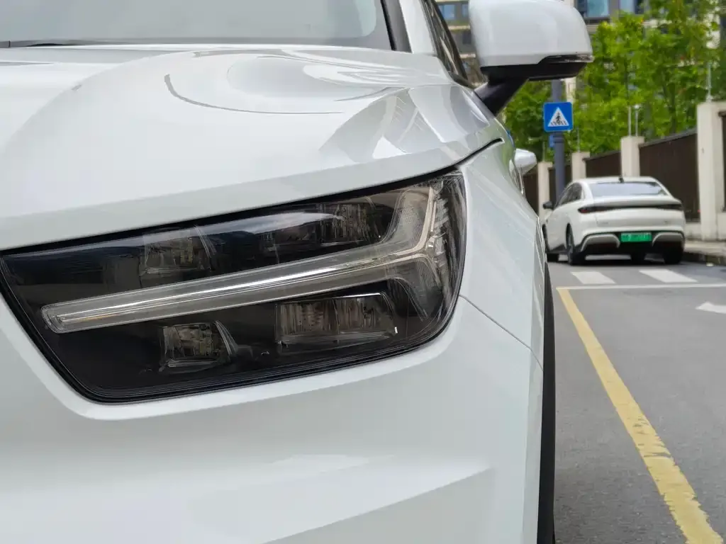 Volvo XC40 2021 из CN, фото 2