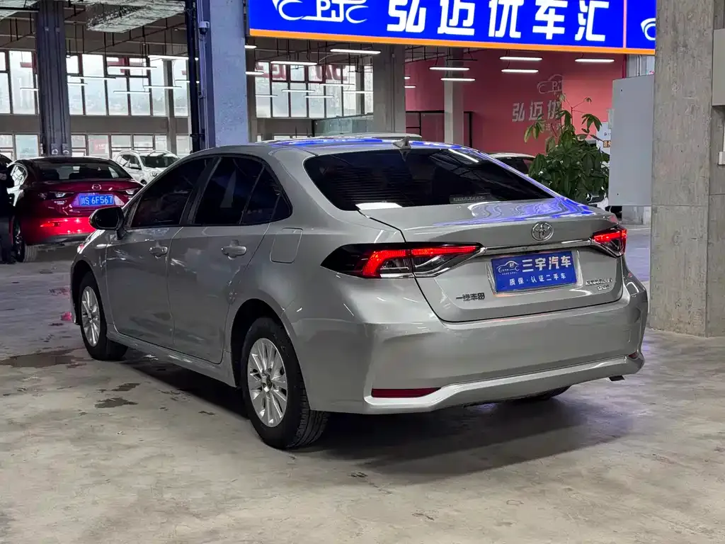 Toyota Corolla 2023 из CN, фото 7