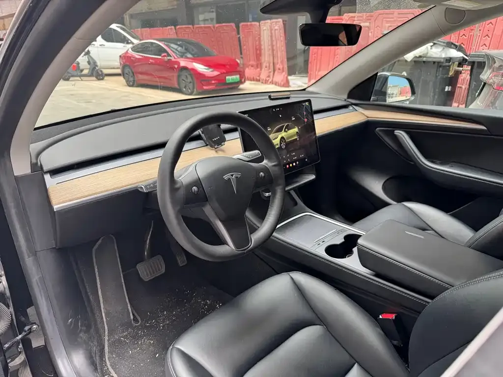 Tesla Model Y 2022 из CN, фото 2
