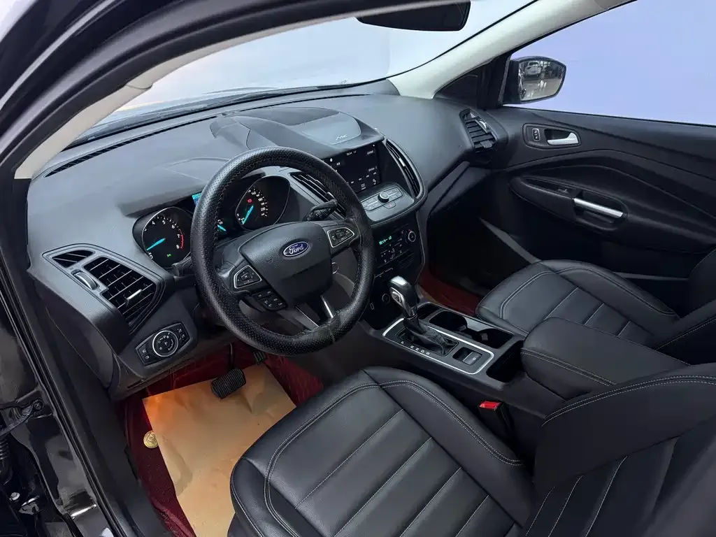 Ford Kuga 2021 из CN, фото 5