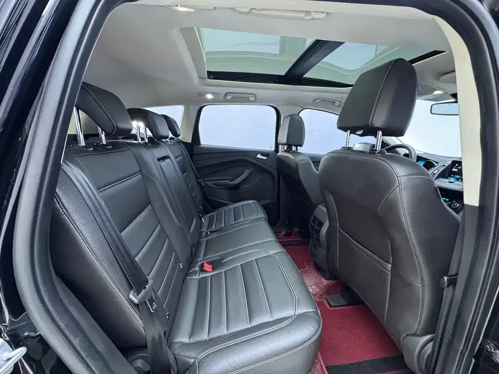 Ford Kuga 2021 из CN, фото 7