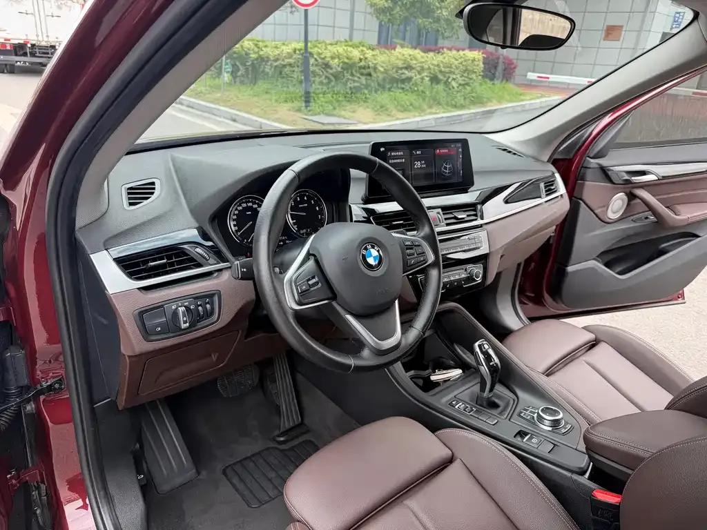 BMW X1 2021 из CN, фото 3