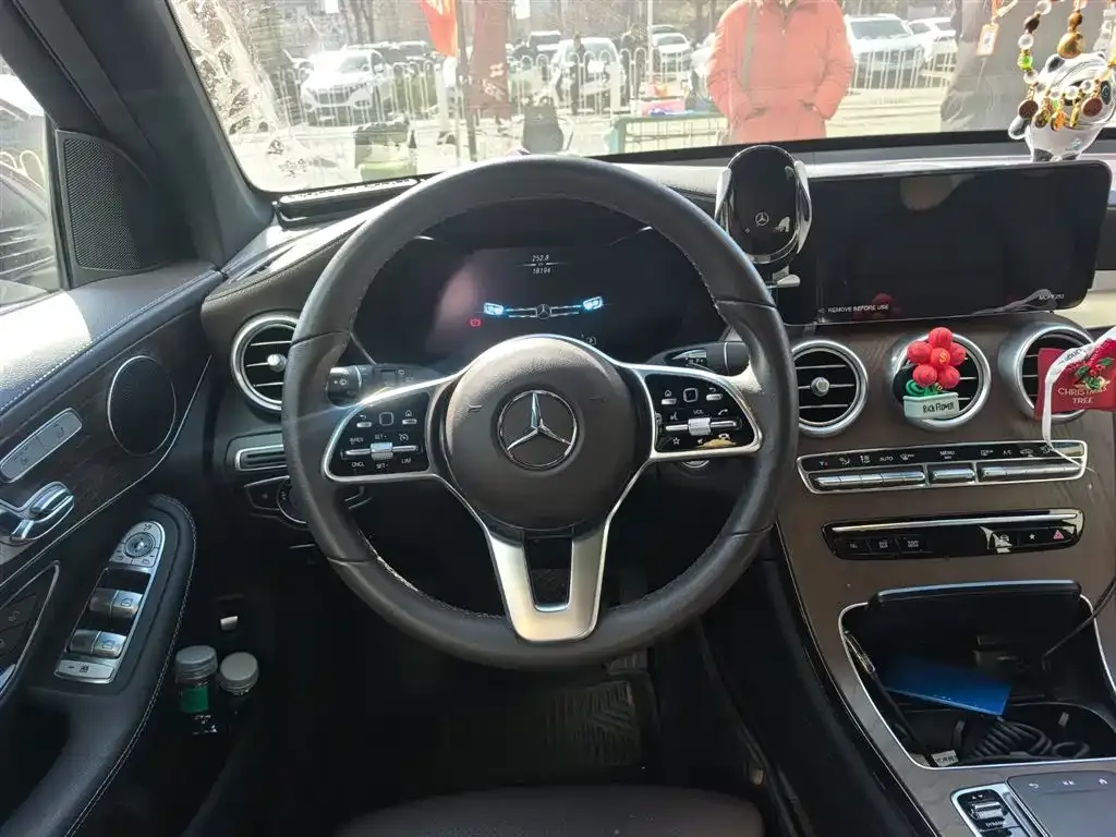 Mercedes-Benz GLC 2023 из CN, фото 3