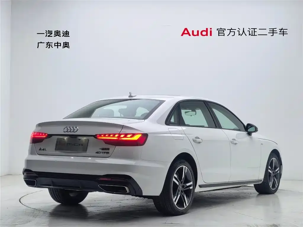 Audi A4L 2023 из CN, фото 5