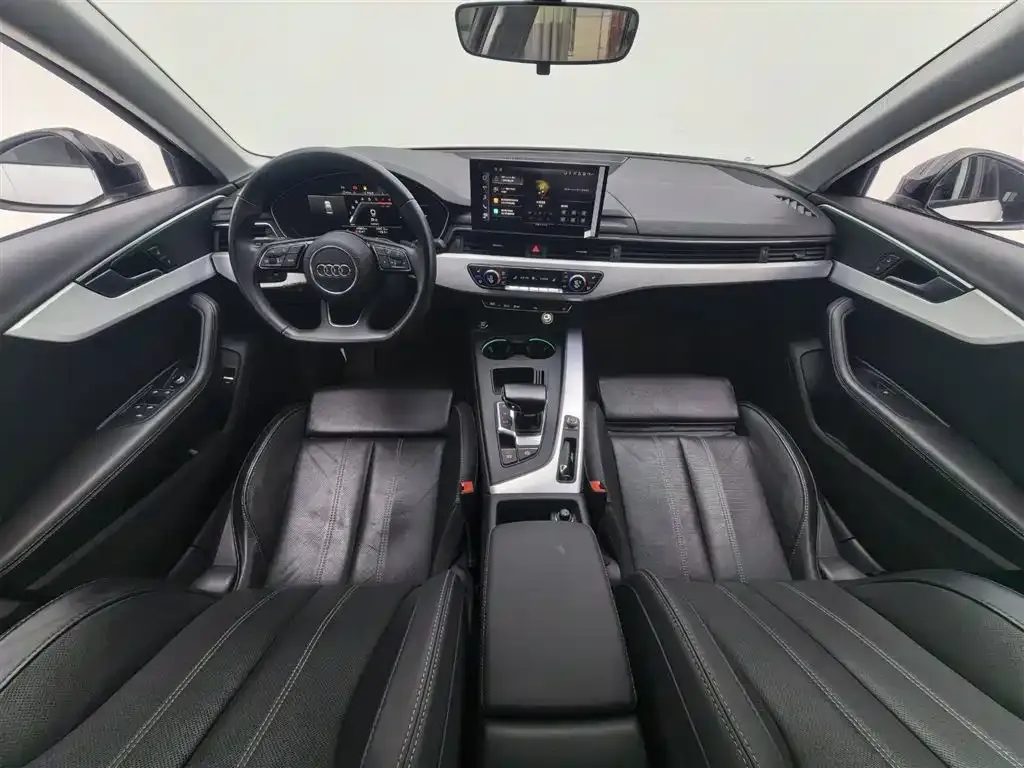 Audi A4L 2023 из CN, фото 10