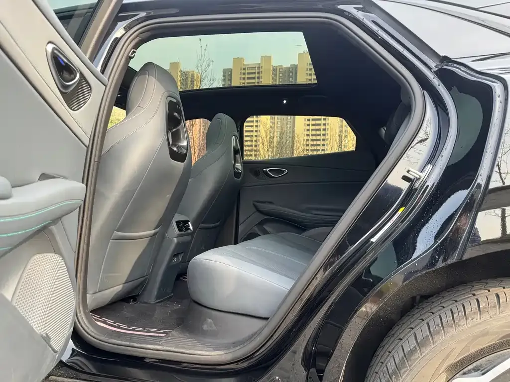 BYD Seal 06GT — фото 9