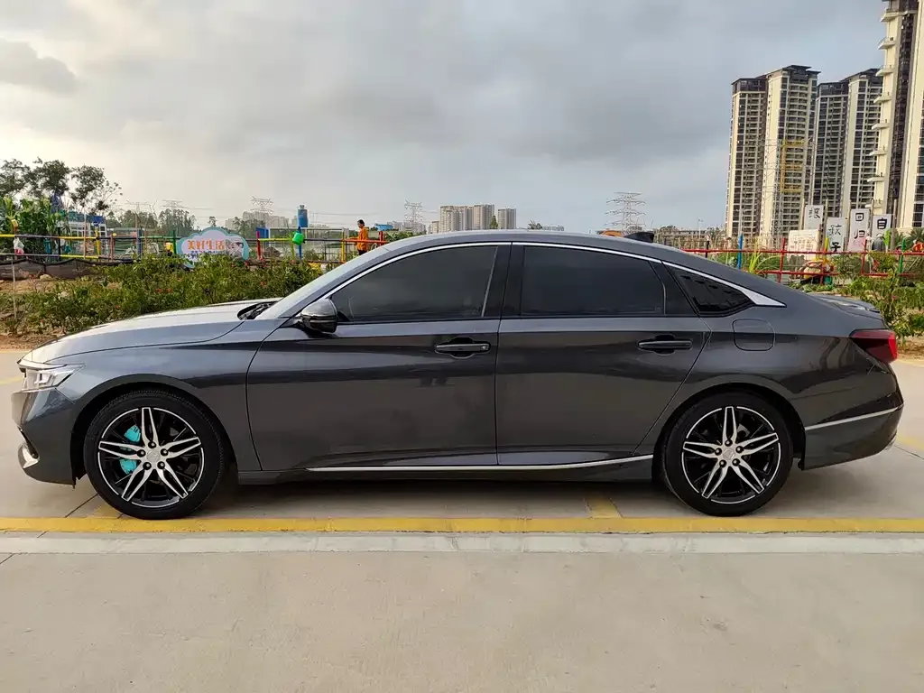 Honda Accord — фото 3