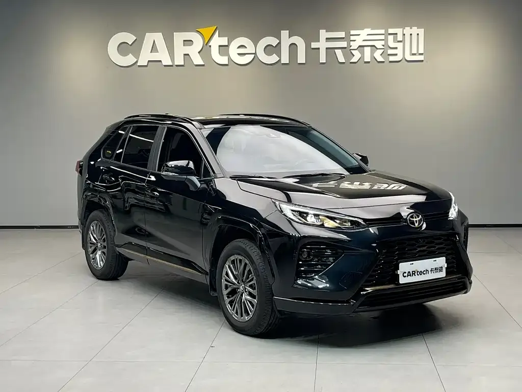 Toyota Wildlander — фото 10