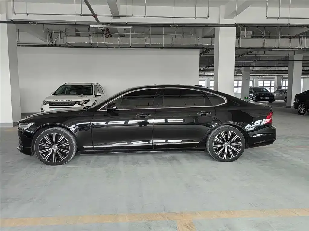 Volvo S90 — фото 8