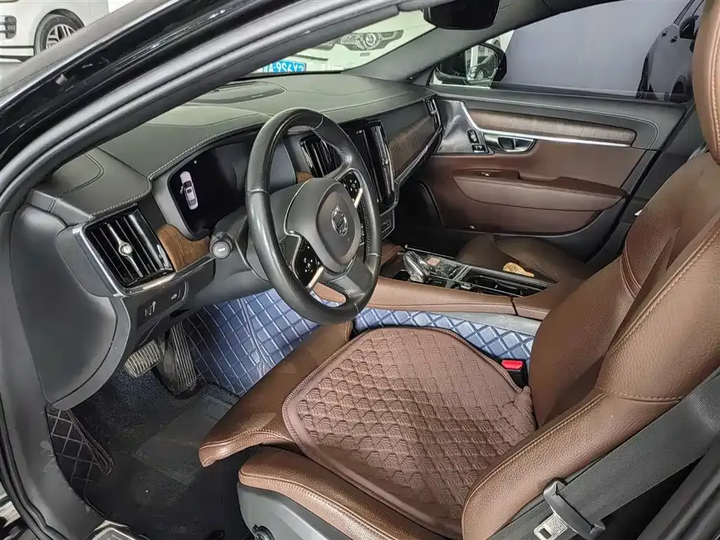 Volvo S90 — фото 10