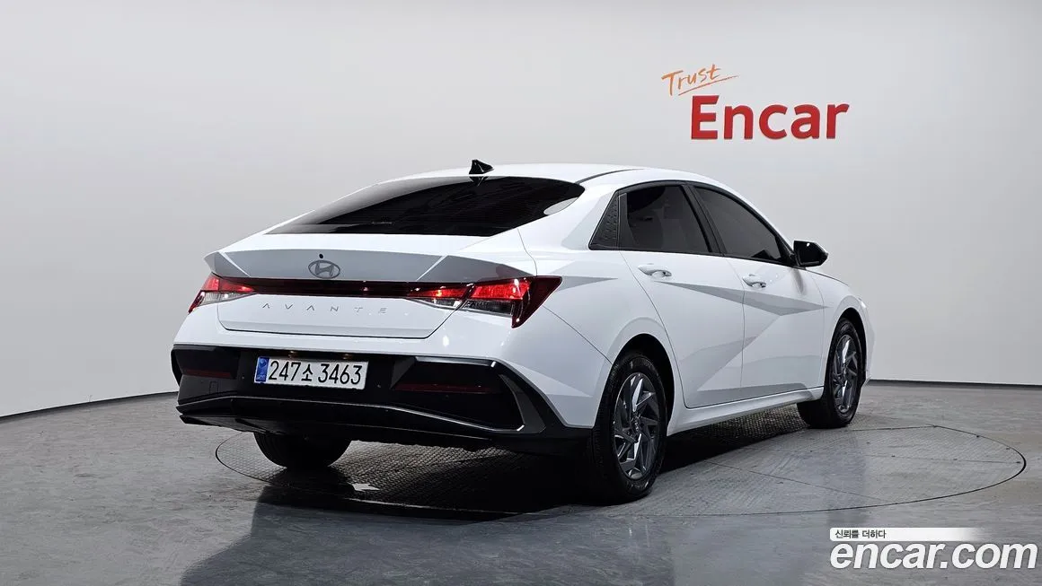 Hyundai AVANTE — фото 5