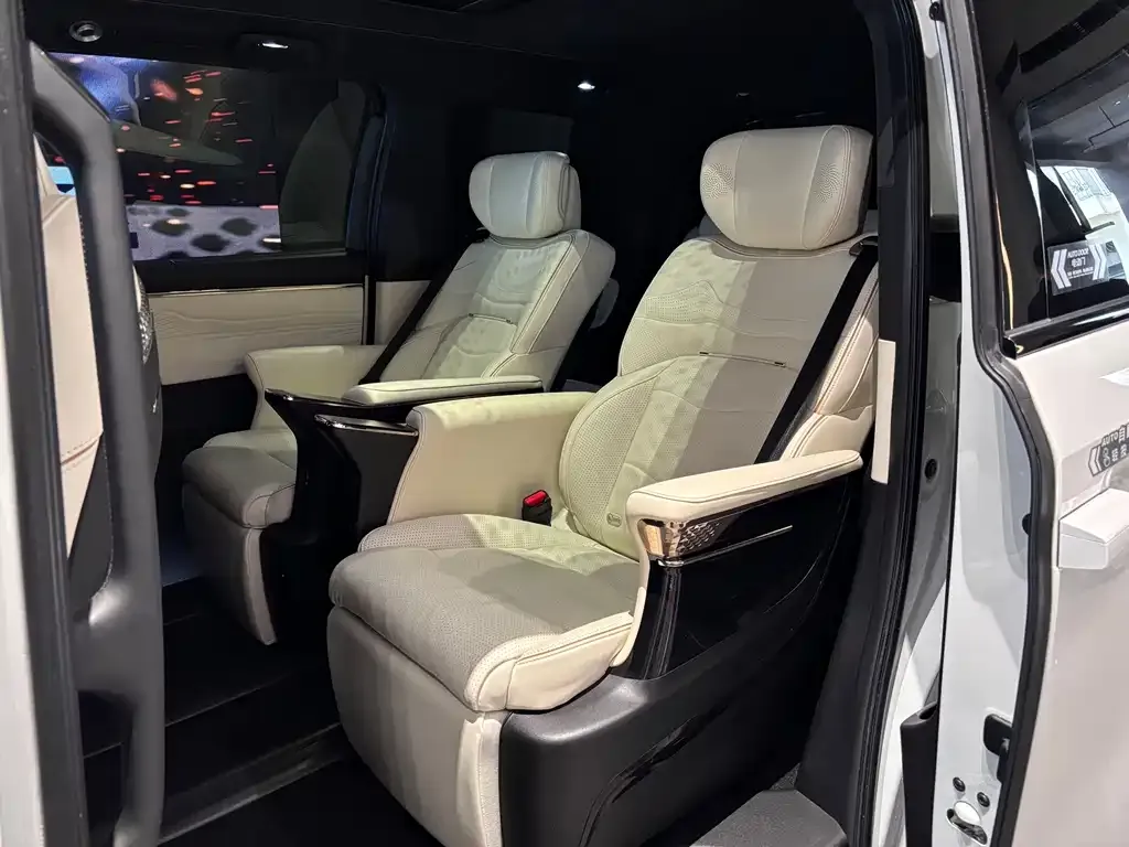 GAC Motor Trumpchi M8 — фото 3