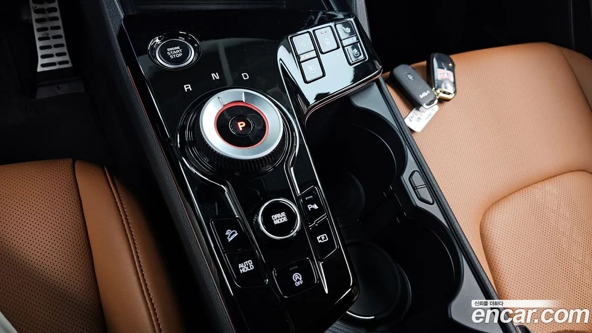 Kia Sportage — фото 8
