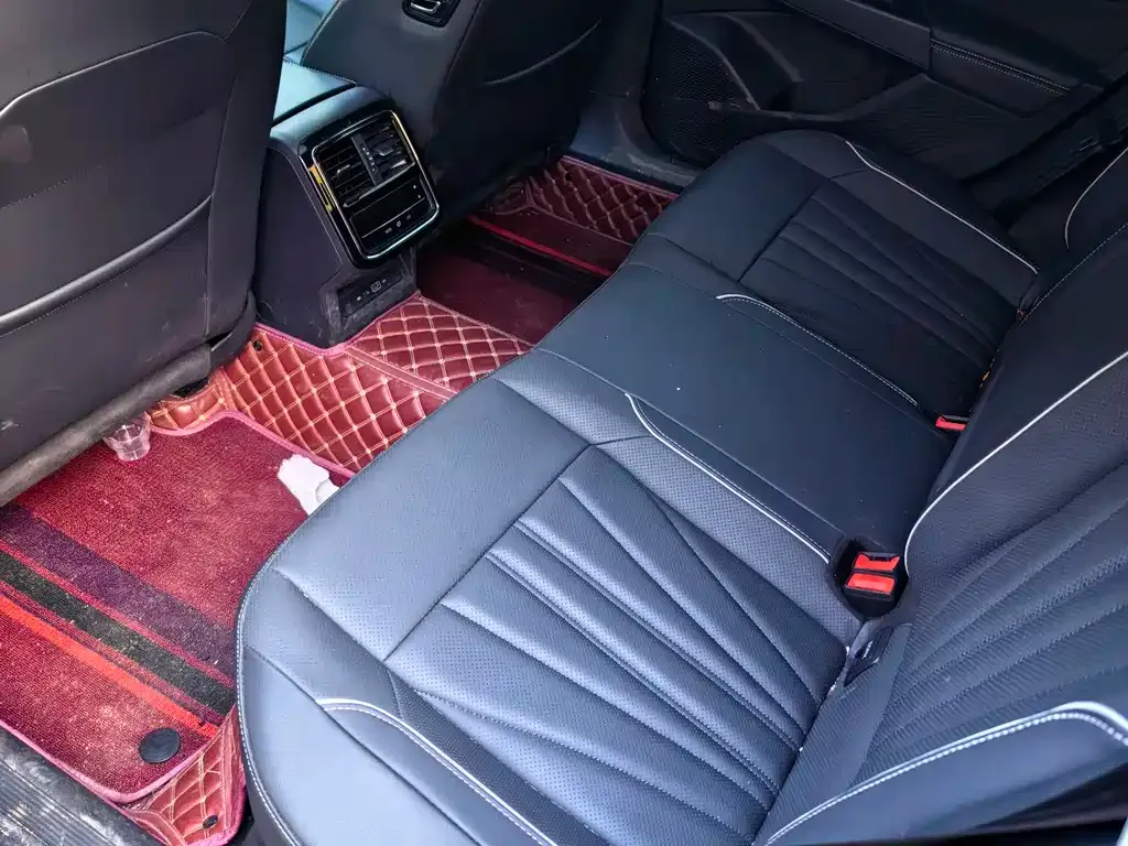 Volkswagen Passat — фото 9