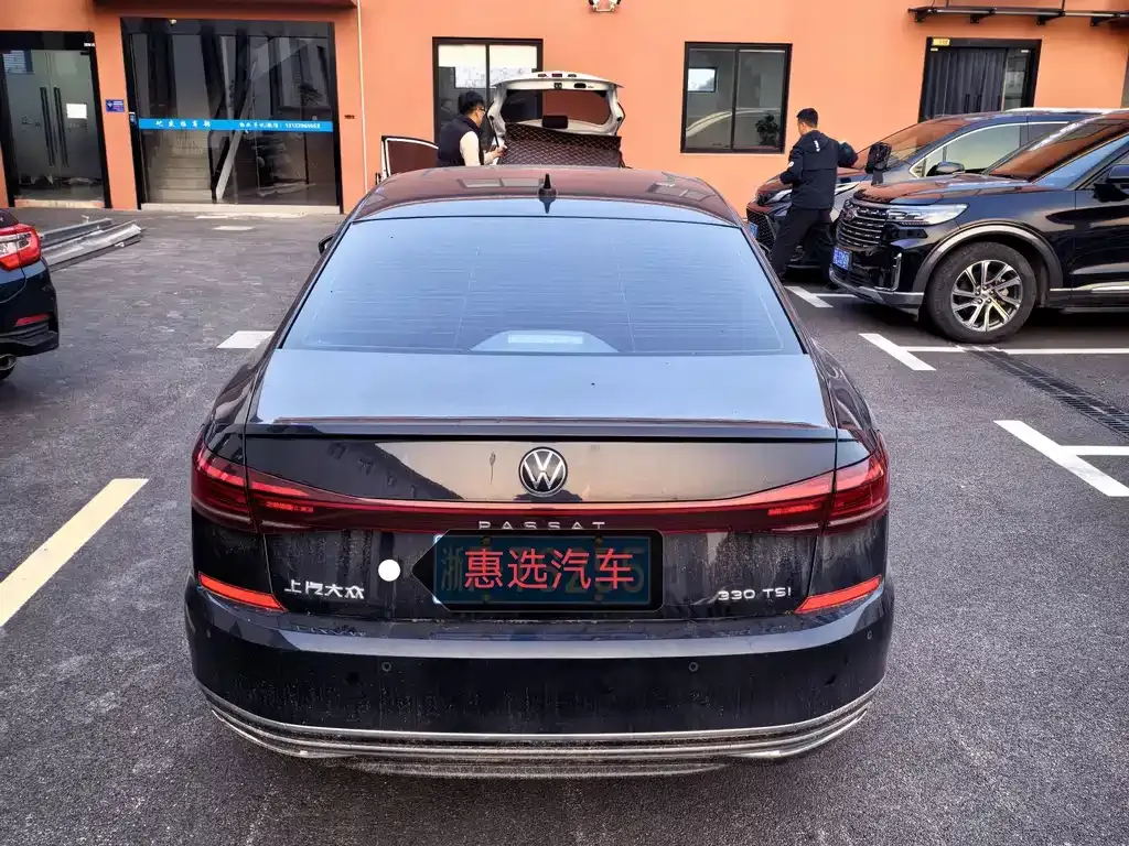 Volkswagen Passat — фото 4