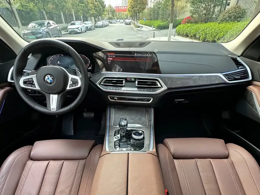 BMW X5 (Import) — фото 8