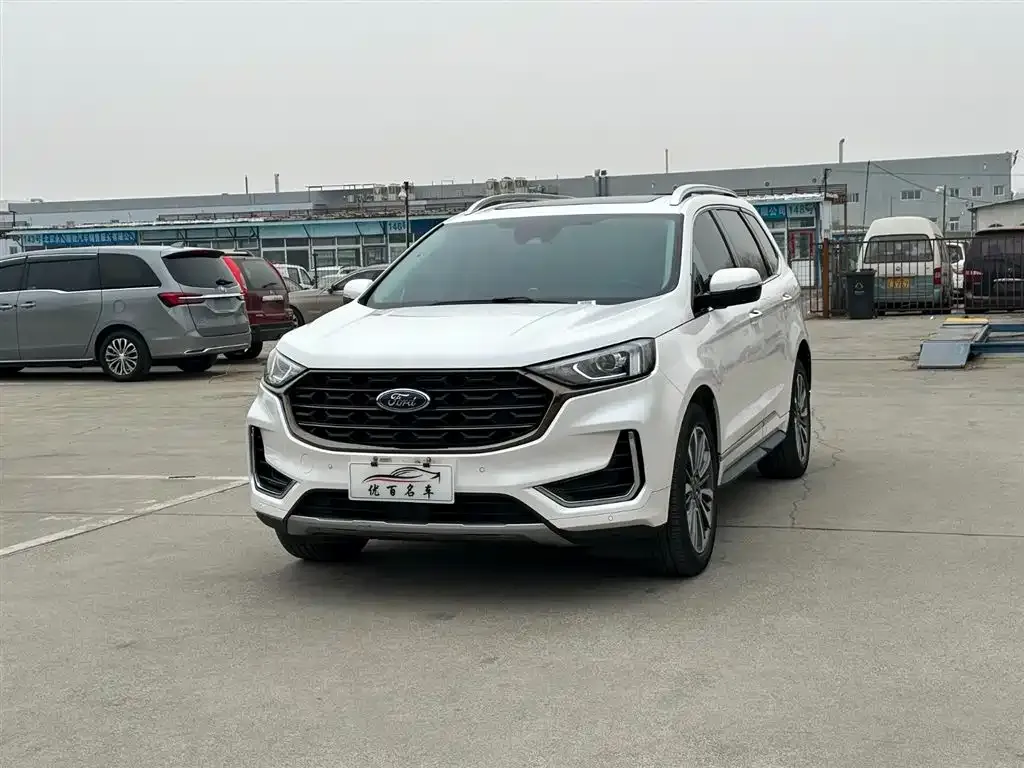 Ford Edge — фото 1