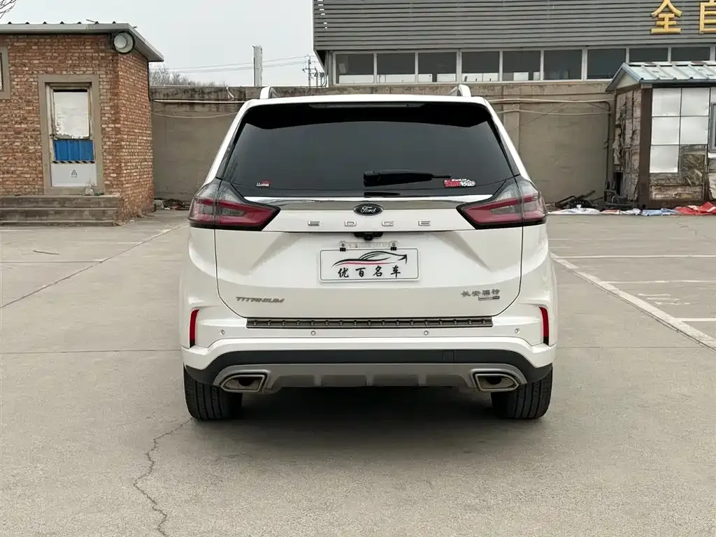 Ford Edge — фото 3