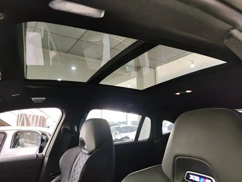 BMW X6 M 2023 из CN, фото 10