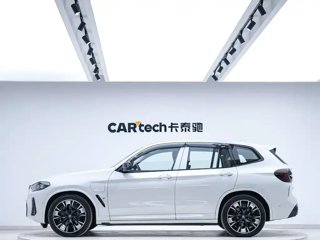 BMW iX3 2023 из CN, фото 4