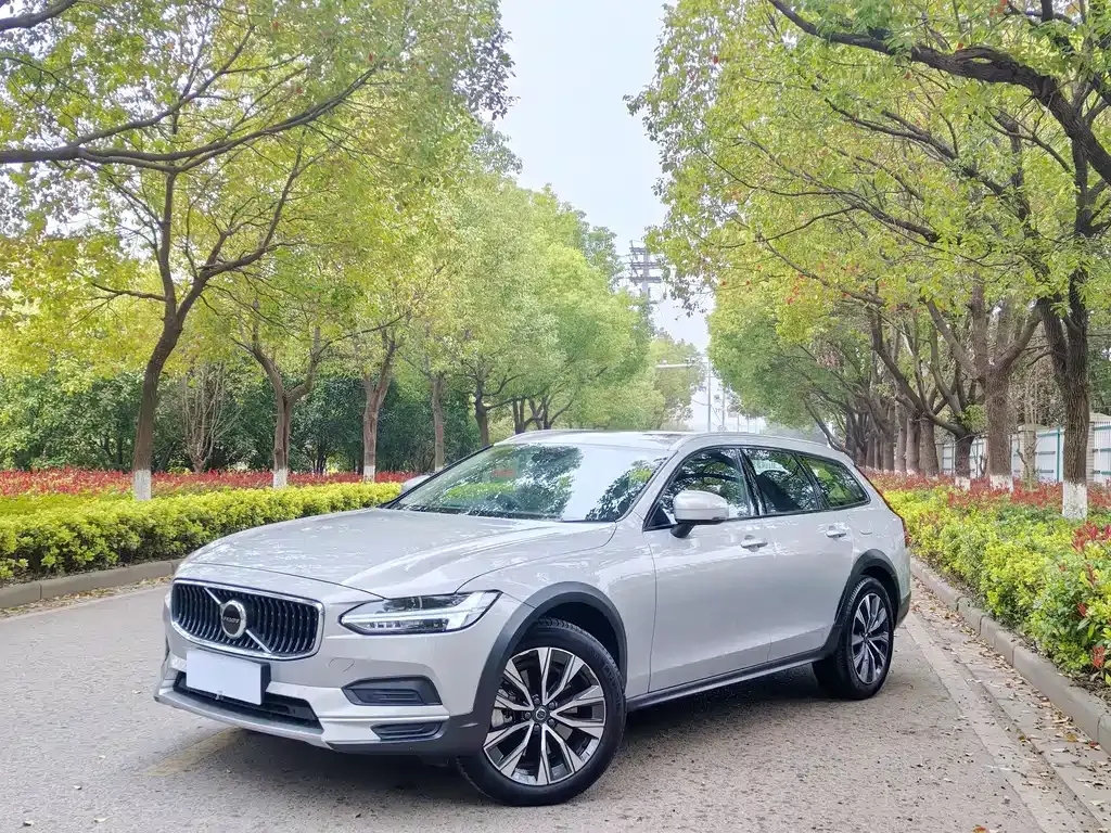 Volvo V90 — фото 9