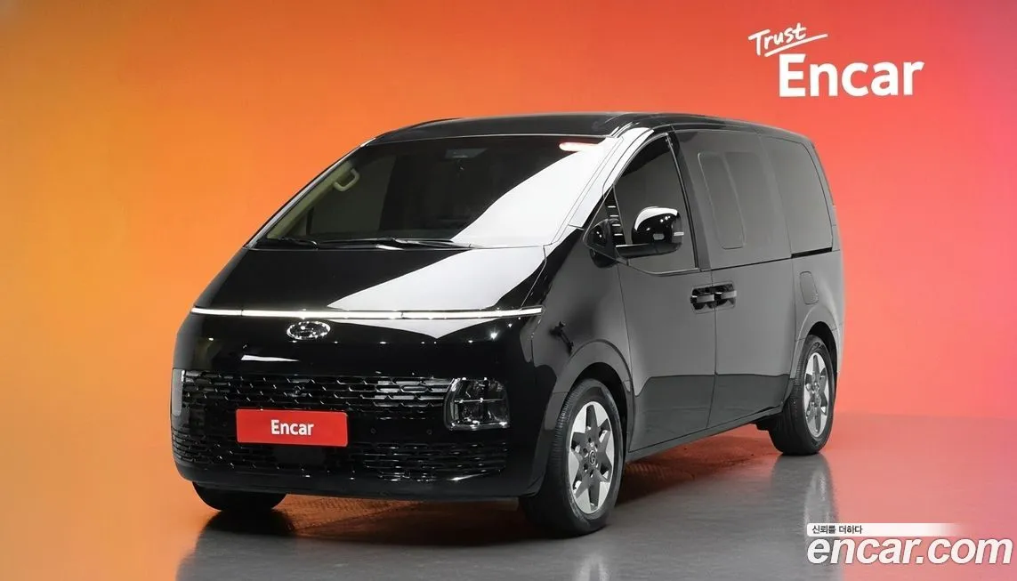 Hyundai Staria — фото 1