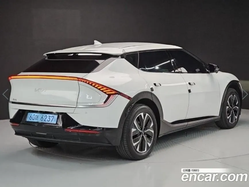 Kia EV6 — фото 6
