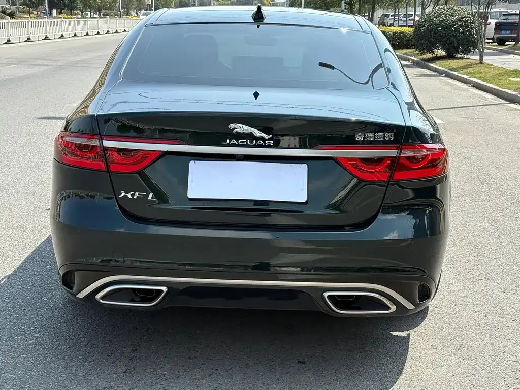 Jaguar XFL — фото 2