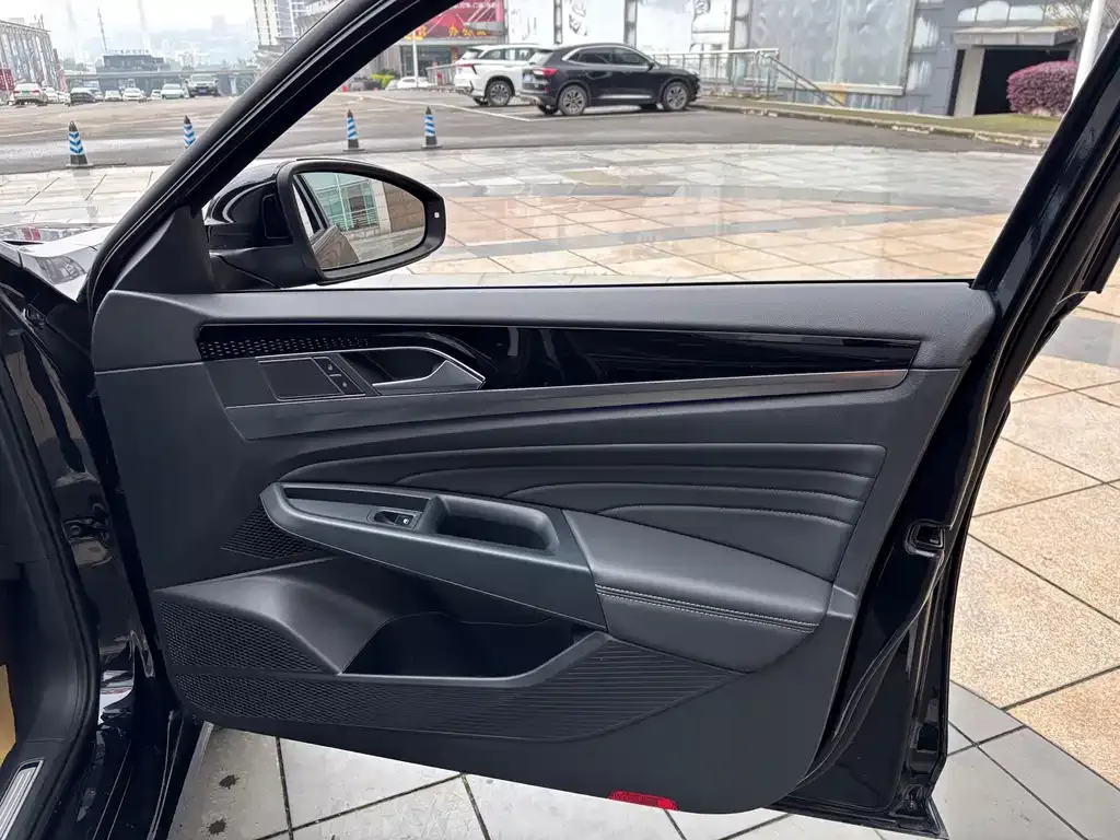 Volkswagen Passat — фото 8