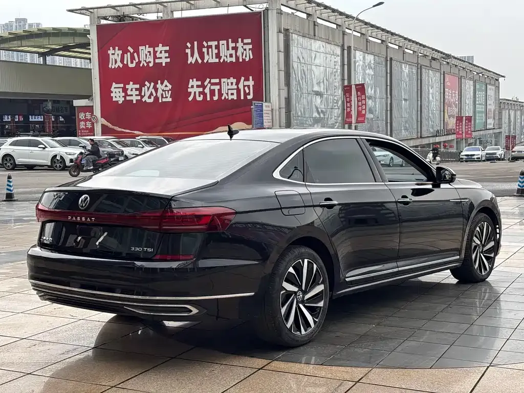 Volkswagen Passat — фото 3