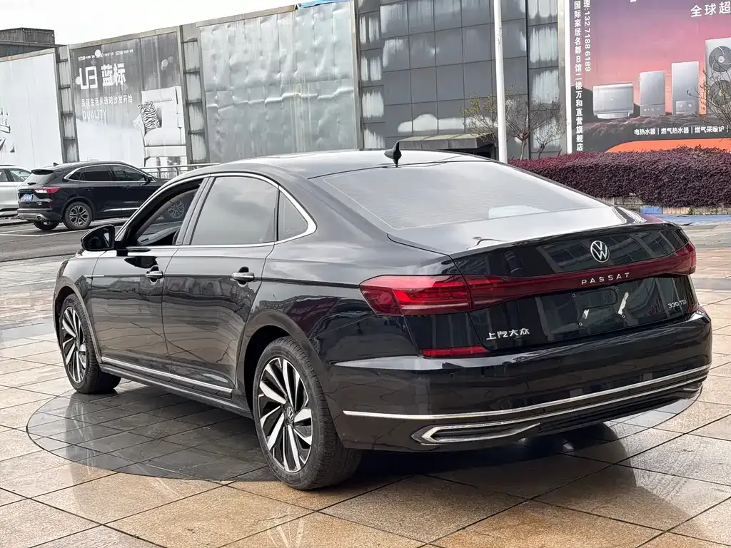 Volkswagen Passat — фото 9