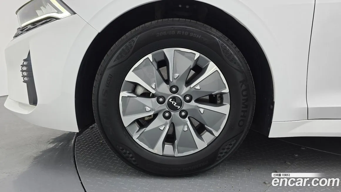 Kia K5 2023 из KR, фото 2