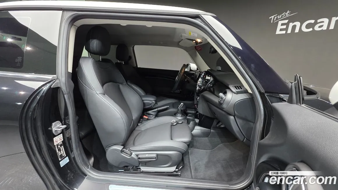 Mini Cooper 2023 из KR, фото 8