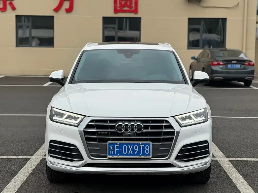 Audi Q5L 2021 из CN, фото 4