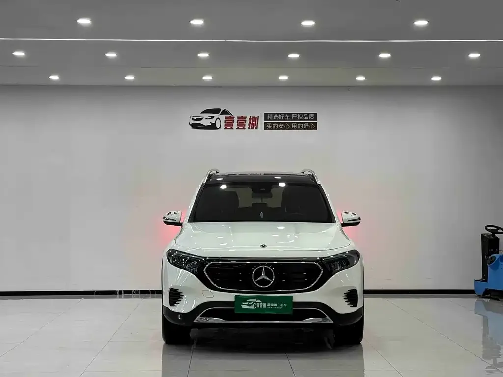 Mercedes-Benz EQB — фото 2