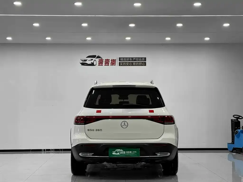 Mercedes-Benz EQB — фото 4