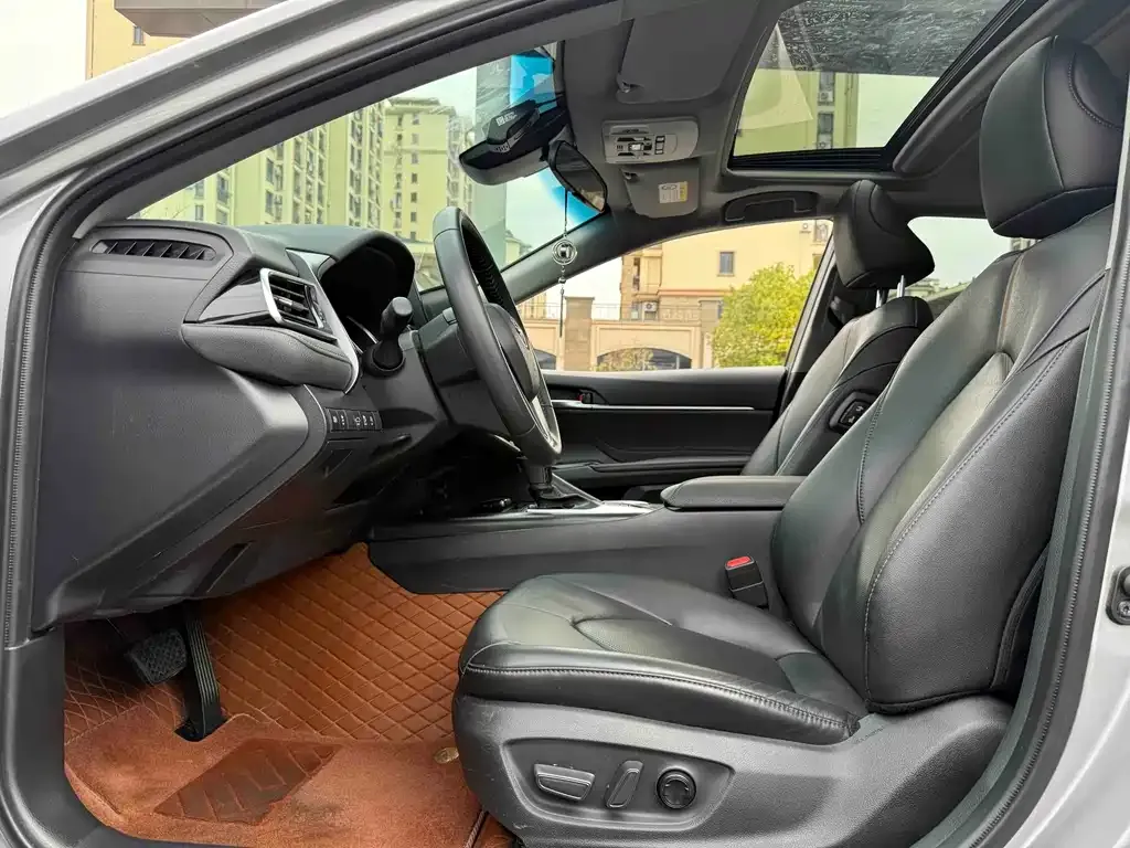 Toyota Camry 2024 из CN, фото 8