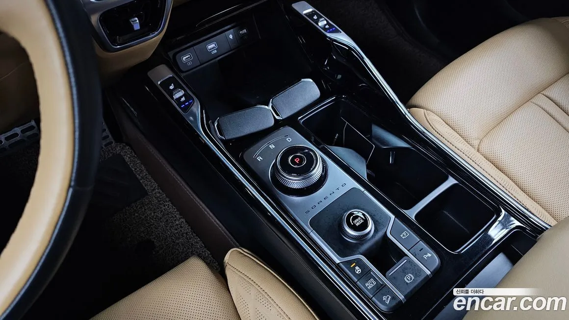 Kia Sorento — фото 10