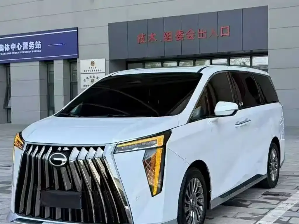 GAC Motor Trumpchi M8 — фото 1