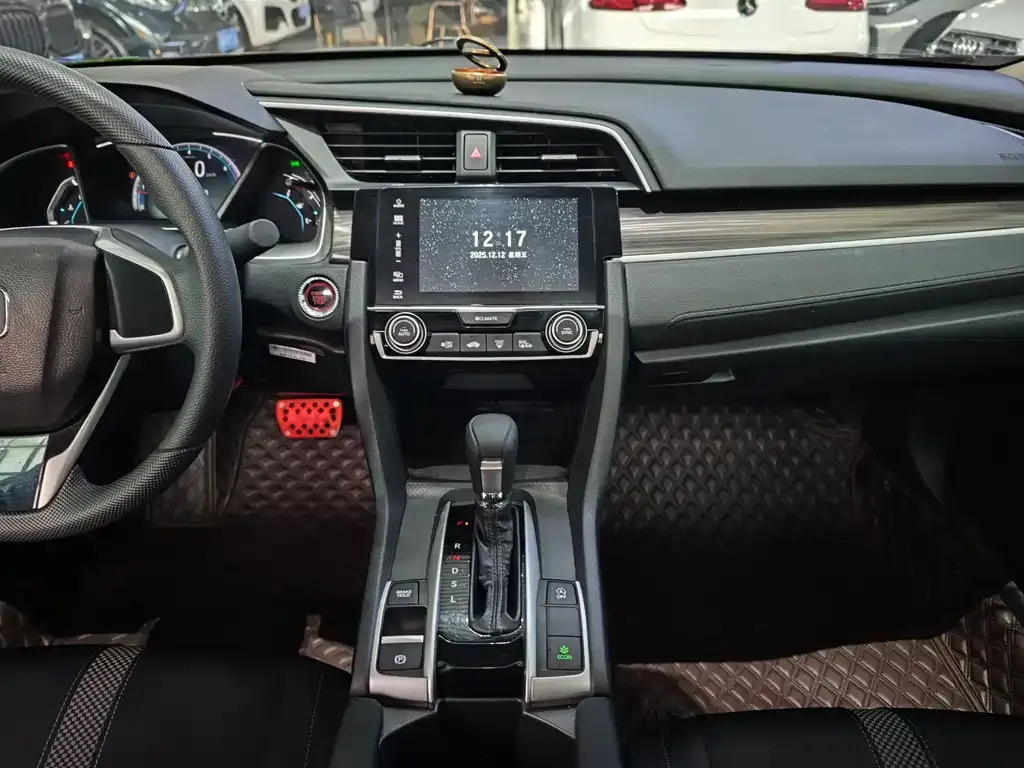 Honda Civic — фото 6
