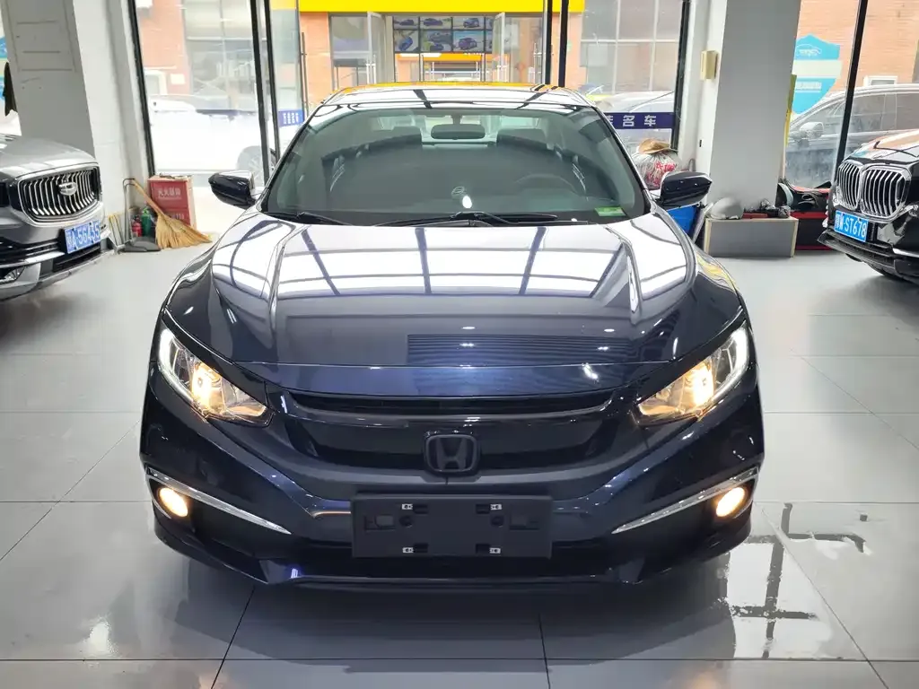 Honda Civic — фото 5