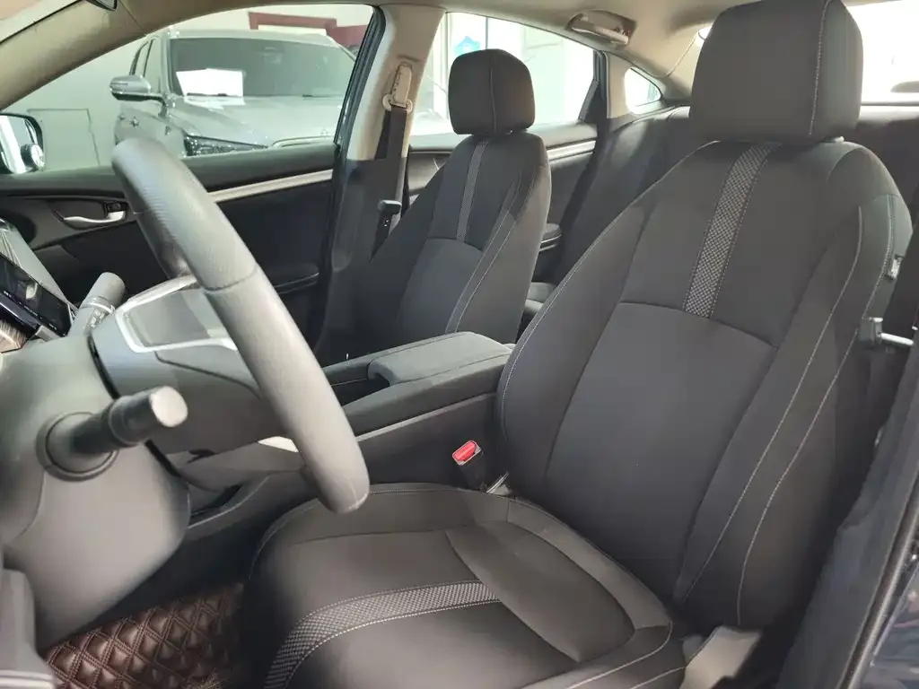 Honda Civic — фото 8