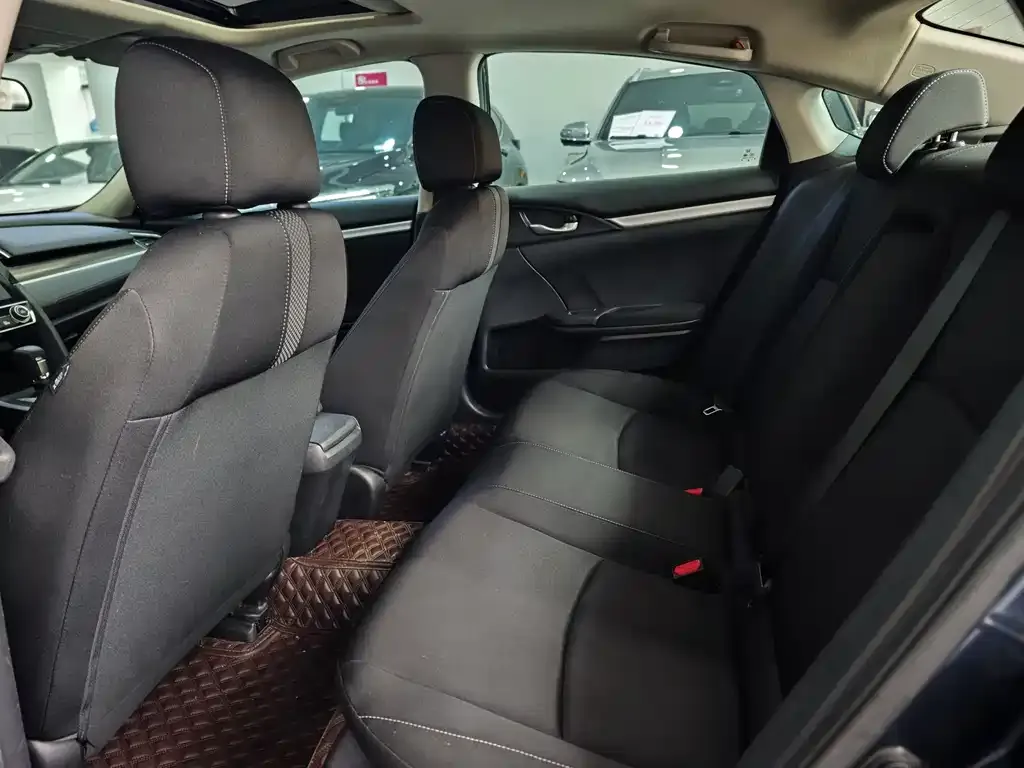 Honda Civic — фото 3