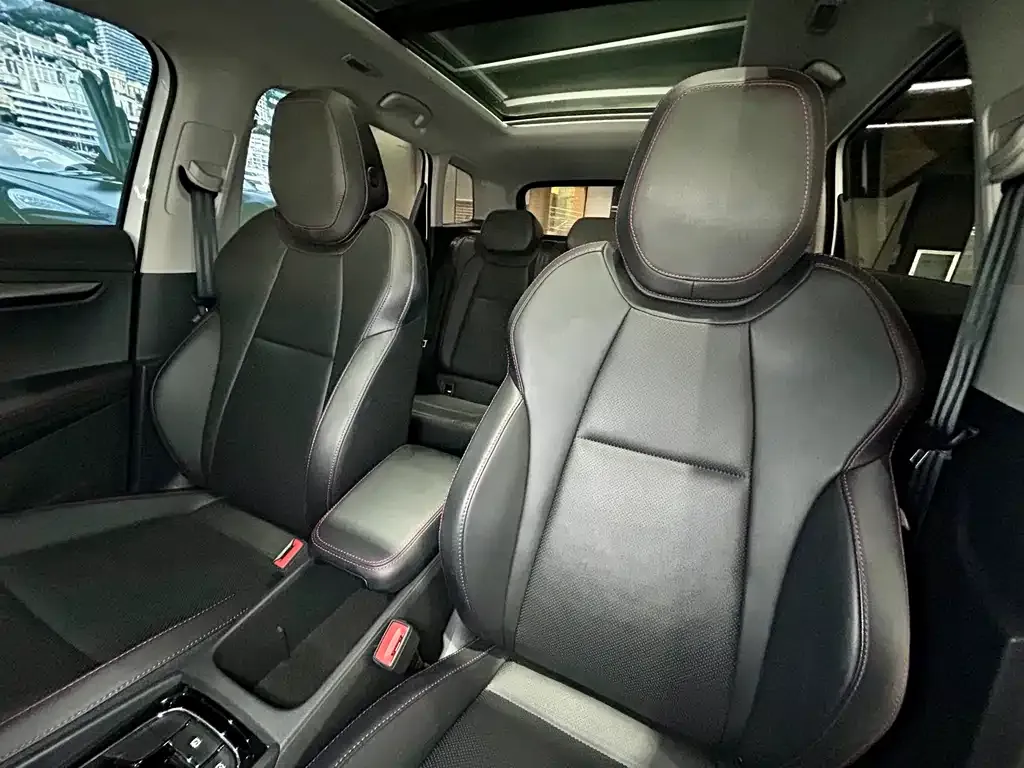 Skoda Karoq 2024 из CN, фото 6