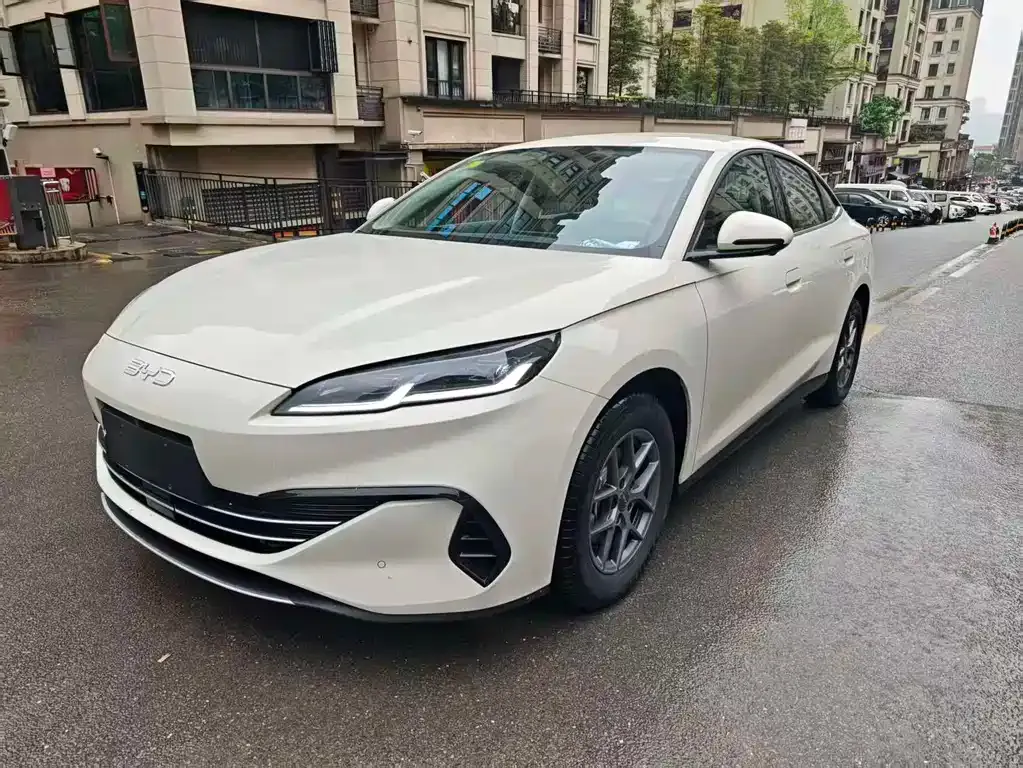 BYD Seal 06 — фото 1