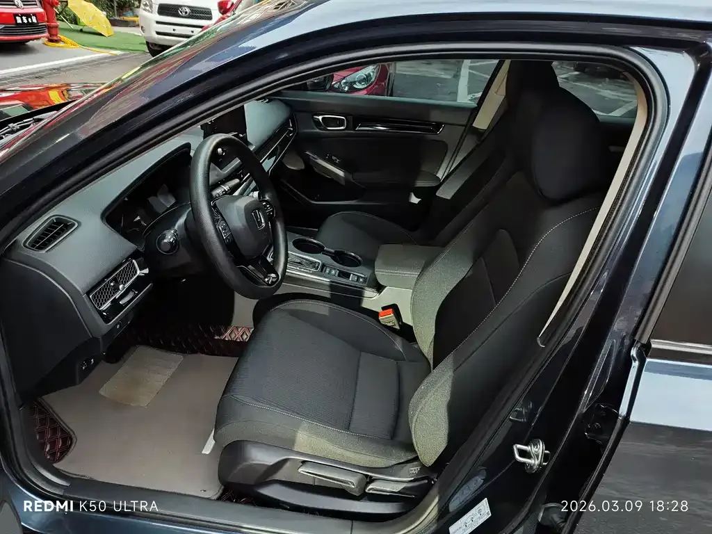 Honda Civic — фото 10