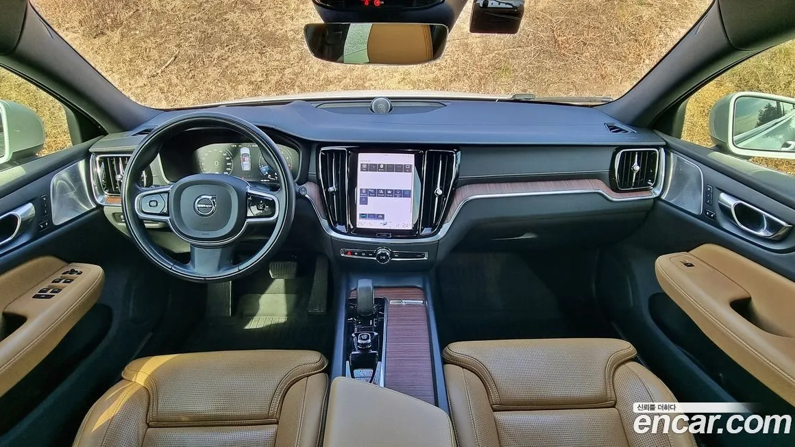Volvo V60 2022 из KR, фото 3