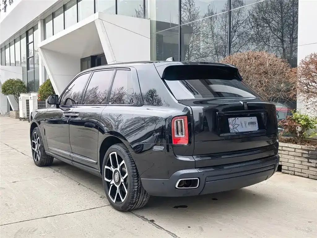 Rolls-Royce Cullinan 2023 из CN, фото 7