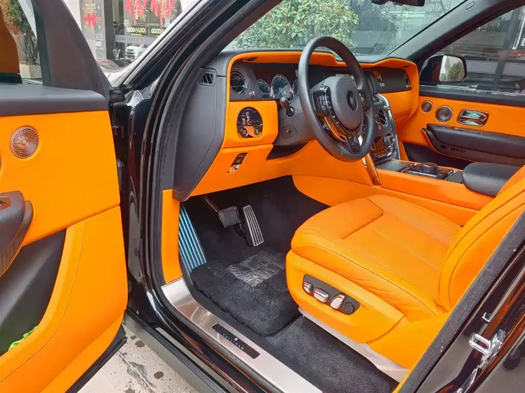 Rolls-Royce Cullinan 2023 из CN, фото 10
