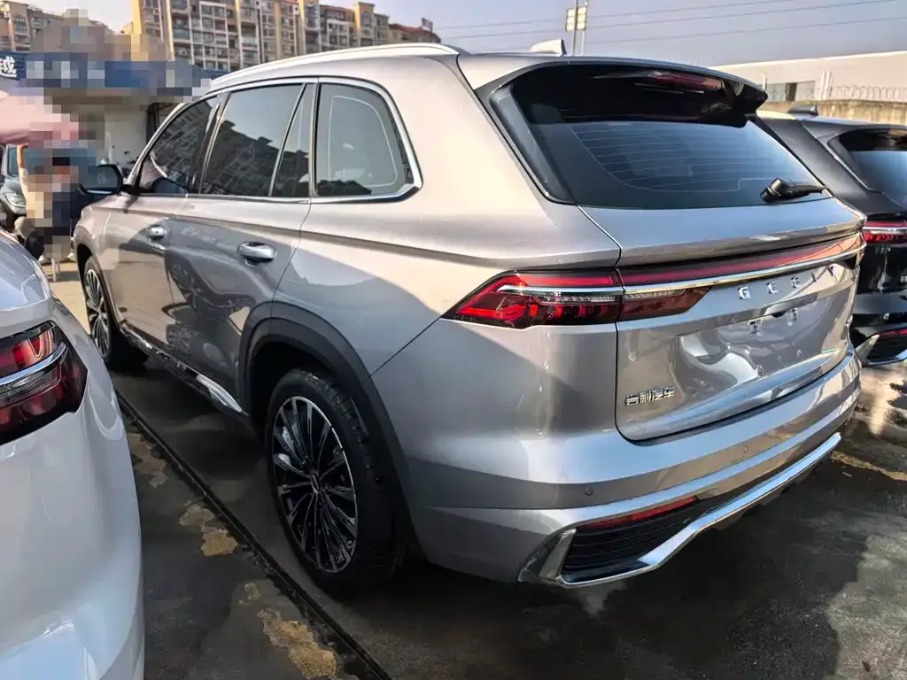 Geely Xingyue L — фото 6